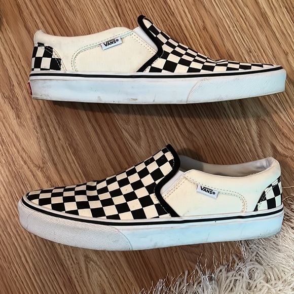 Checkered slip on vans mens size 9 - Picture 3 of 4
